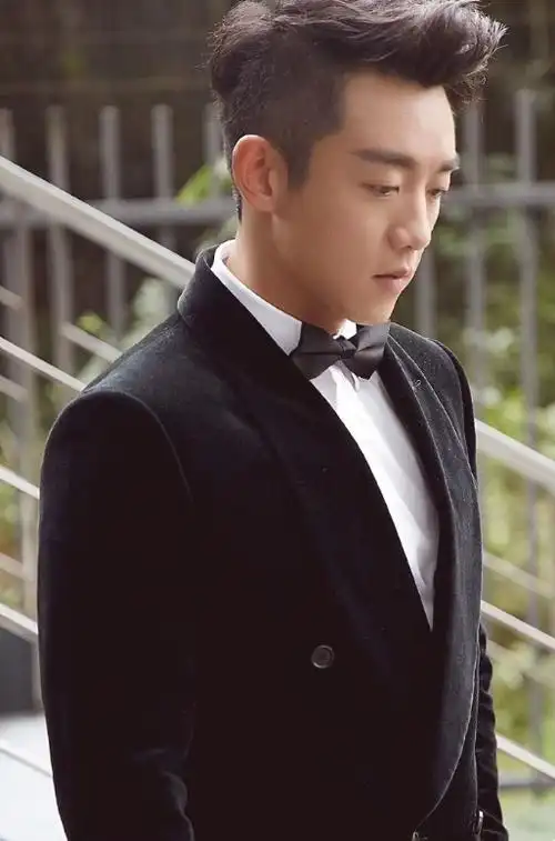 郑恺分享童年趣事:三岁进全托幼儿园成"小大人"