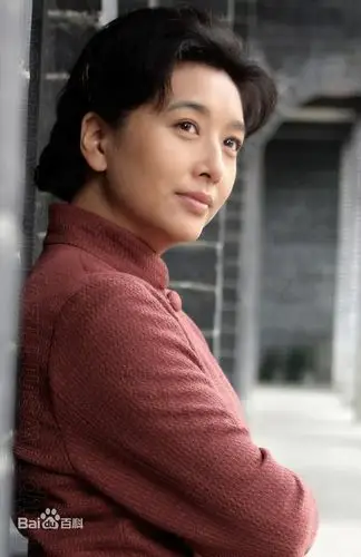 江珊e.jpg (640×989)