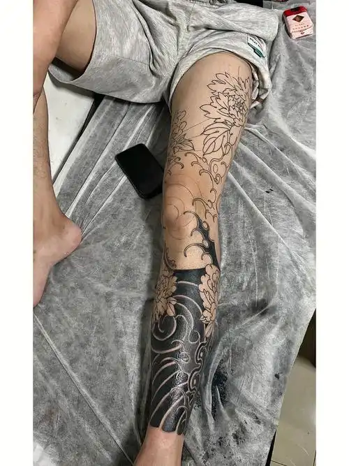 枣庄曦阳刺青处花腿牡丹