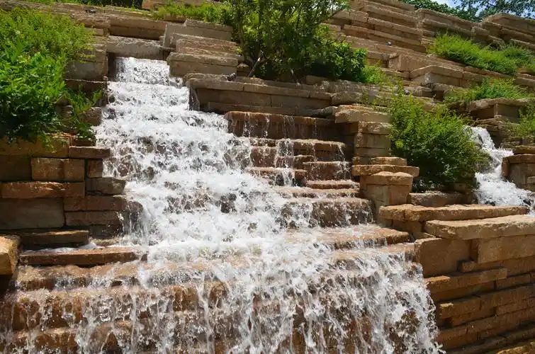 假山瀑布景观设计