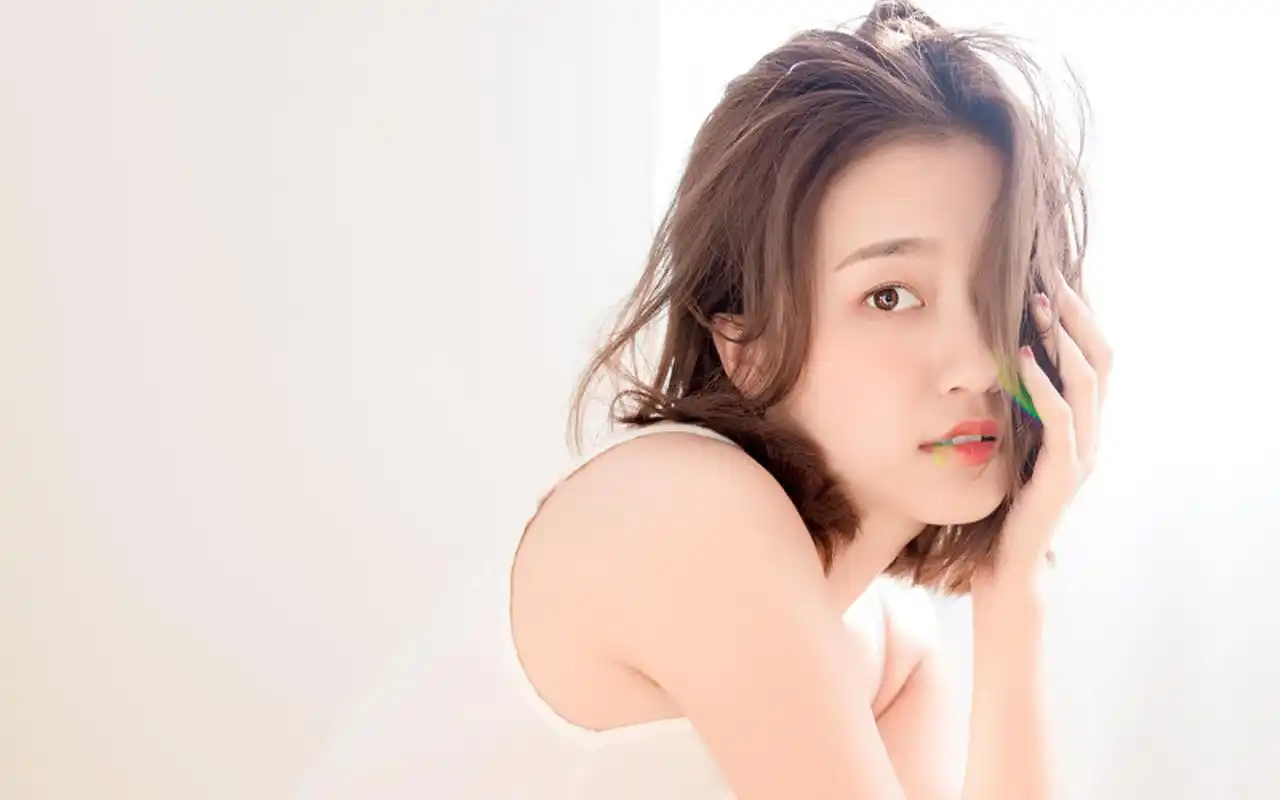 日系美少女清新诱人写真图片桌面壁纸