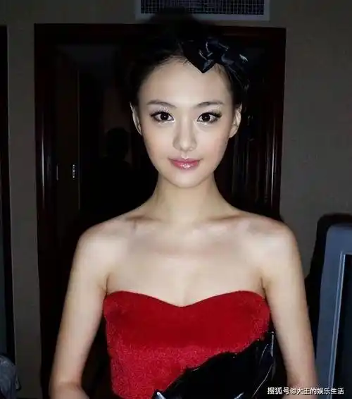 今却无力执行罚款,郑爽的热搜是愚人节最大的笑话_胡彦斌_张翰_偶像