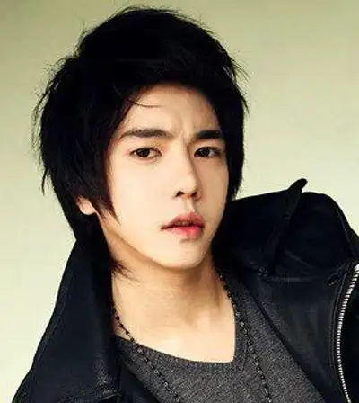 男生发型长鬓角 2016男生长鬓角发型图