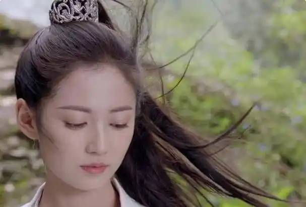 仅播1天播放量破1亿,《古剑奇谭》之后,李易峰又一新剧成大爆款_观众