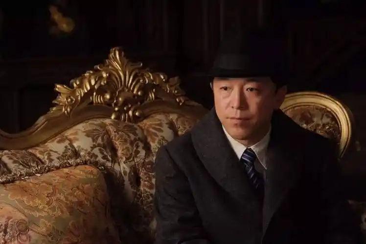 青岛往事今晚开播黄渤诠释青岛小哥励志传奇