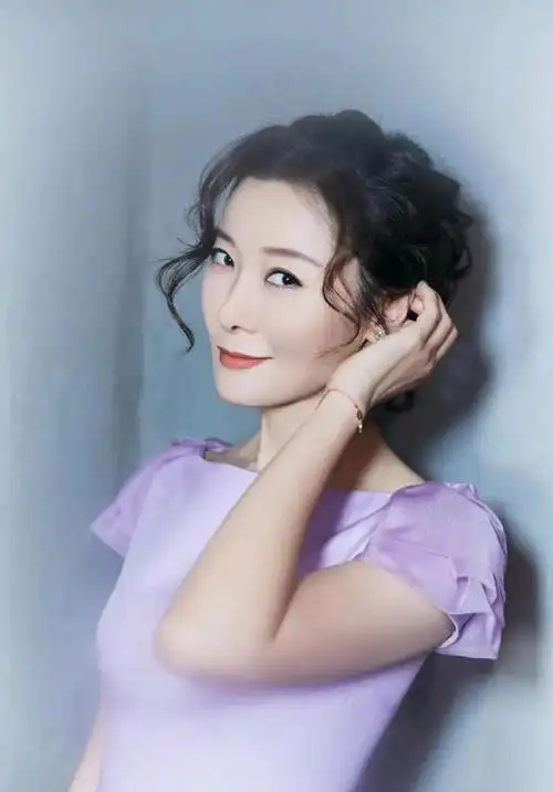 柯蓝个人资料简介(演员柯蓝23岁年薪百万) - 趣闻杂谈 - 云科网