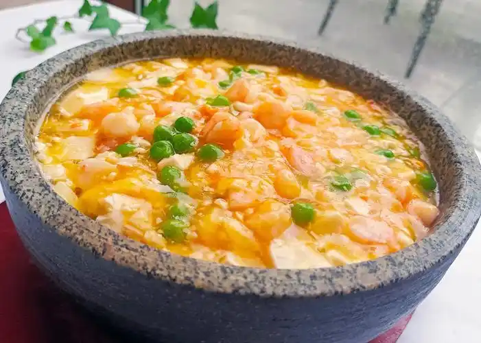 石锅鲜虾豆腐图片