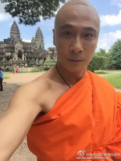 吴镇宇晒新剧光头照网友是要出家吗