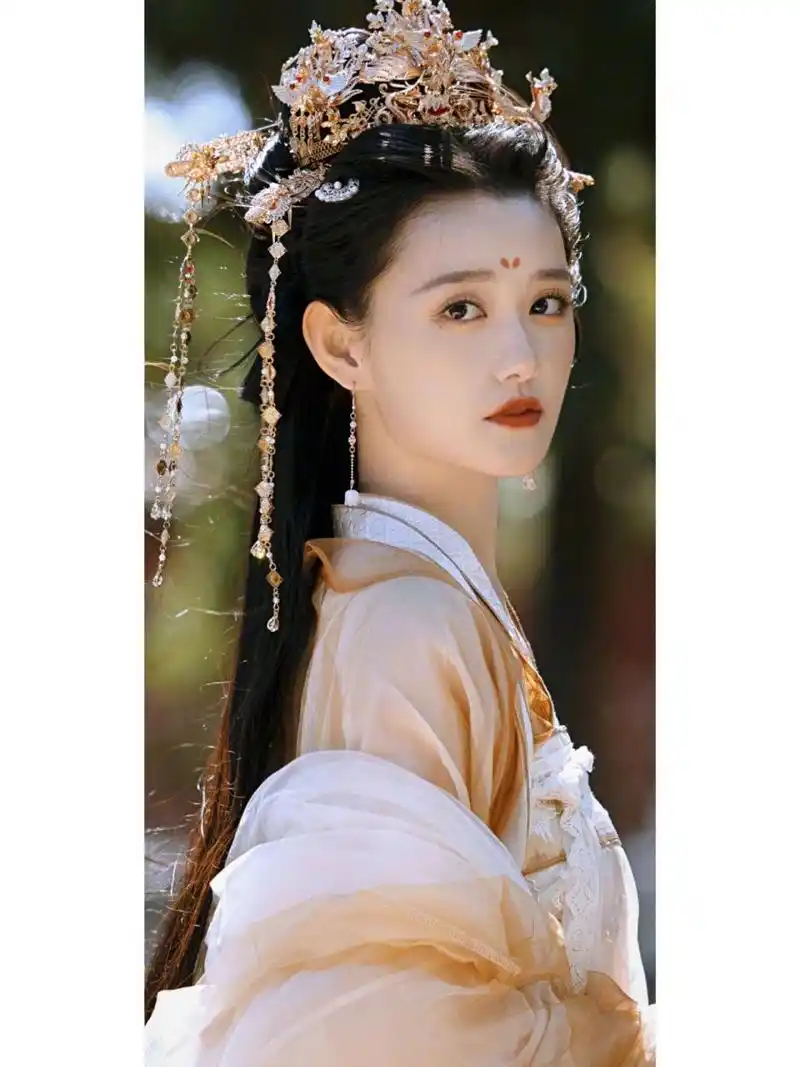 蒋依依古装真的太美了吧懂事的导演已经开始递本子啦!