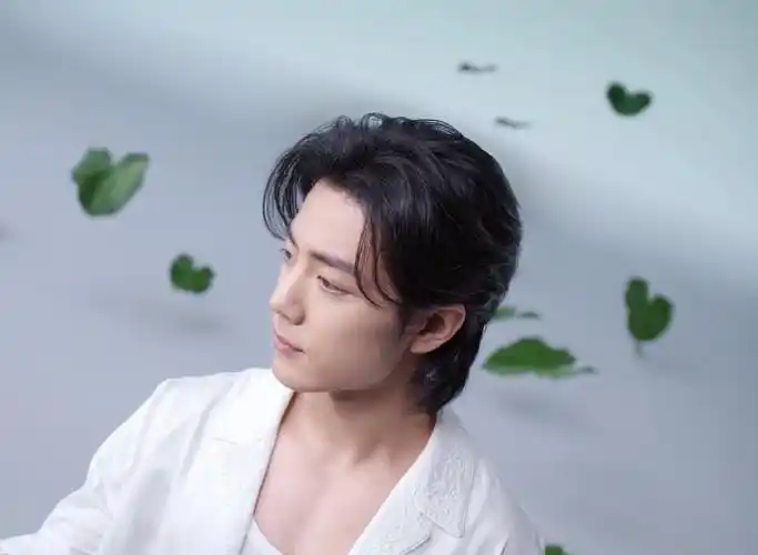 肖战狼尾和白色适配度##肖战最新纯白造型