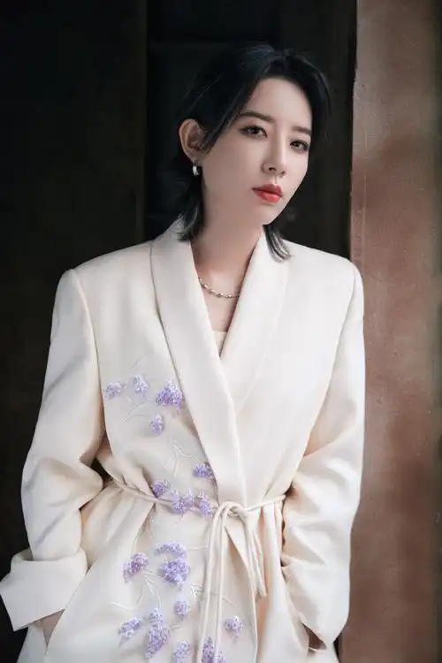 李斯丹妮日常彩蛋掉落##央视经典之夜