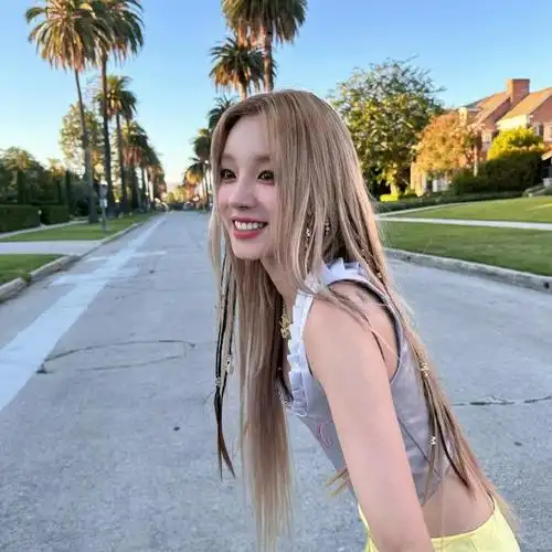 超喜欢的宋雨琦头像