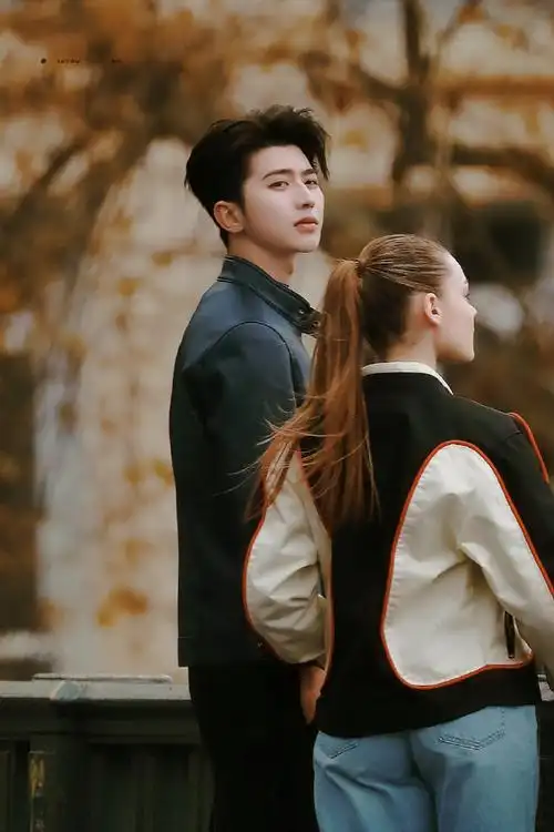 蔡徐坤代言tagheuer泰格豪雅