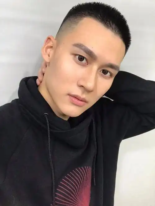 平头和寸头的区别