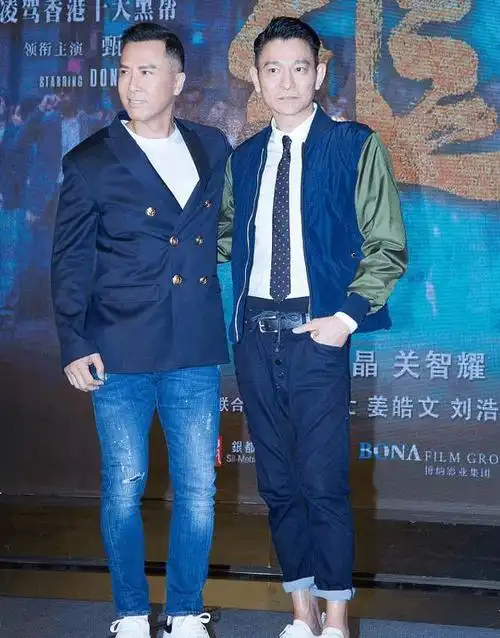 刘德华与小两岁的甄子丹同框, 网友: 我华仔竟然败了?