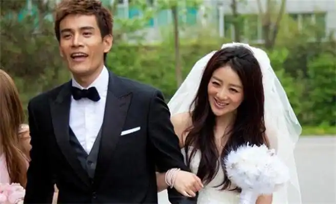 但这都是过去式了,最后在一个机缘巧合下小李琳遇到了现任丈夫经超