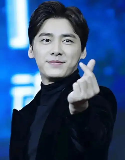 封杀不到一年,现在李易峰如今的处境,既可恨又可悲