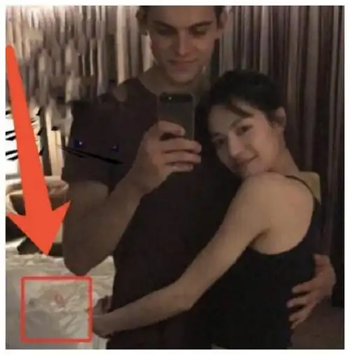 钟楚曦爆出和男友亲密合照,外国哥哥颜值超高,还是个模特