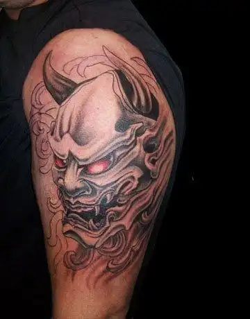 酷炫霸气的恶魔花臂纹身