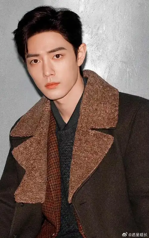 肖战tods早春大秀