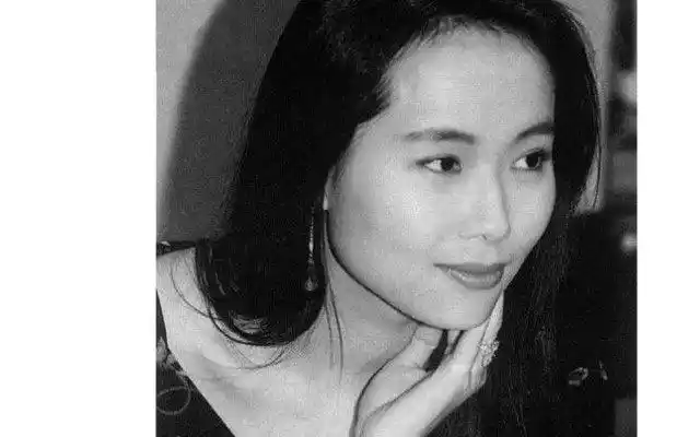 【叶童】《2012亚洲偶像盛典》风格演技女艺人 获奖cut