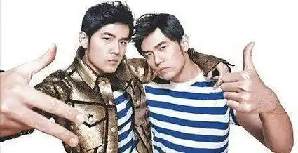 周杰伦林俊杰合唱《稻香》,致敬白衣天使,林俊杰竟是周杰伦粉丝-第1张