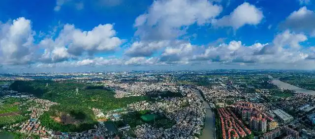 广州南沙万顷沙镇:开展禁毒反邪宣传教育进社区活动