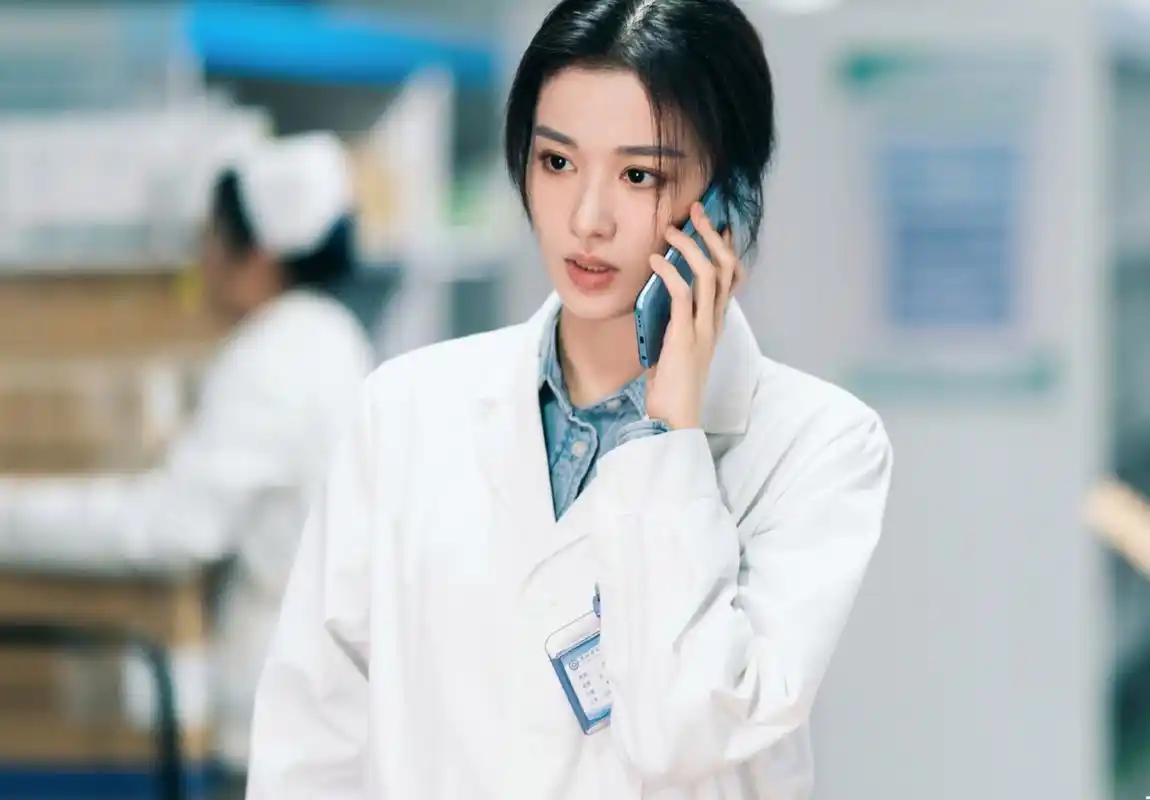 杨洋和绯闻女友王楚然新剧《我的人间烟火》出新预告!