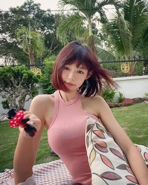 出生于1990年的马来西亚国宝级女明星林明祯,今年即将迎来她的33岁