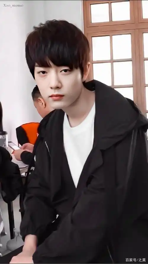 早期圆脸肖战的搞怪跟现在的肖战有这几个区别