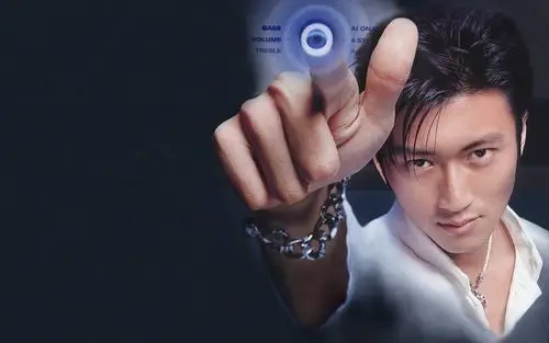 桌面壁纸 明星图片 > 正文  本文 谢霆锋高清大图_回忆那时你心中的他