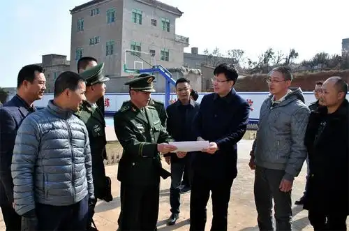 蔡晃到小日岛调研脱贫攻坚和军地共建工作