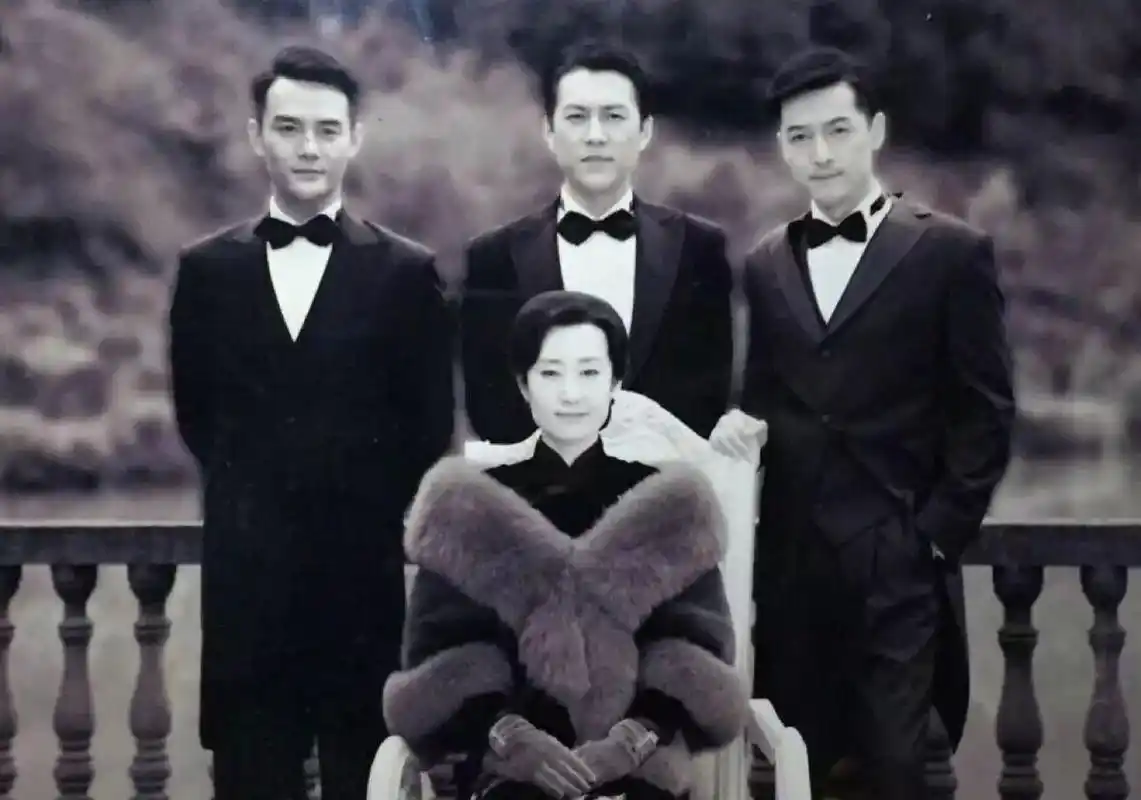 影剧早播报# #靳东和刘敏涛六搭#   好消息,靳东刘敏涛六搭出演