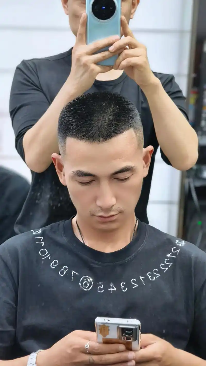 9毫米.#男士发型设计 #男士短发#硬汉发型