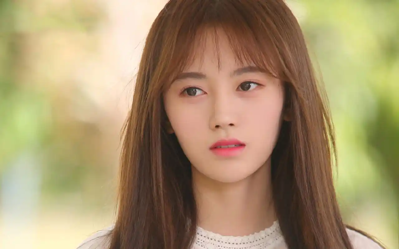 鞠婧祎《游泳先生》剧照图片壁纸