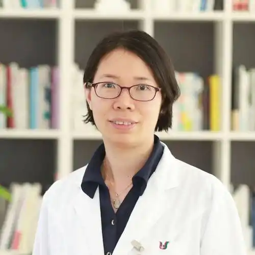 周丽萍健康管理中心副主任医师专业:健康管理,全科医学个人简介:毕业