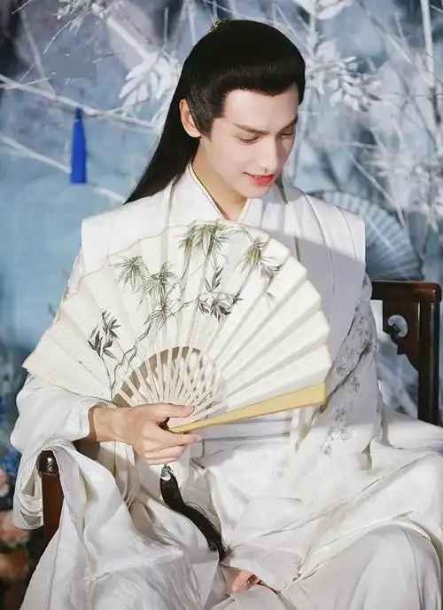 古偶男演员颜值有救了罗云熙长月烬明路透古装扮相好仙