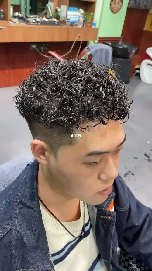 男生羊毛卷漳州男士烫发漳州男士大型设计