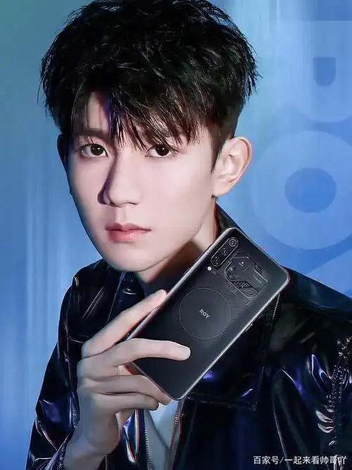 人气最高的5位00后男明星,你认识几个?看看你落伍了吗