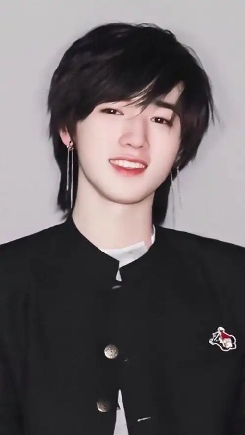 宋亚轩真的好日系～阳光又温暖_高清图集_新浪网