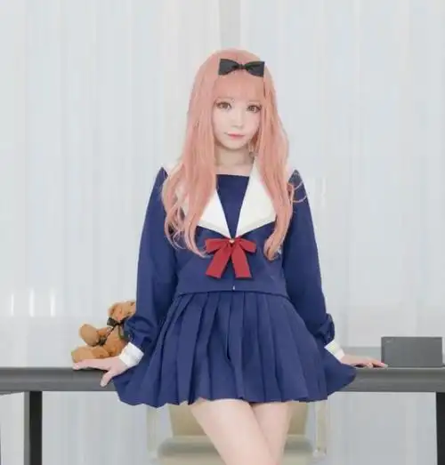 她是b站up主咬人猫,被称"镇站之腿"的她,到底有多美?