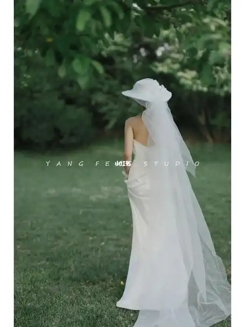 美新娘们的背影天津婚纱照