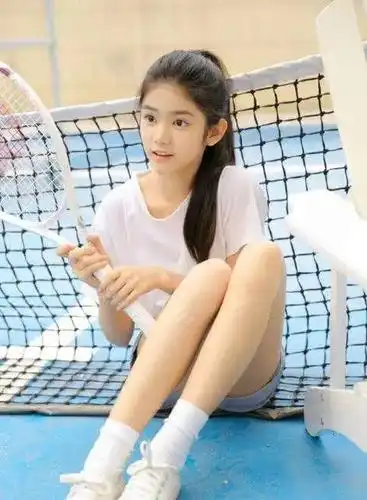 原创十大最美00后女星!都肤白娇嫩靓丽惊艳谁前途最无量?