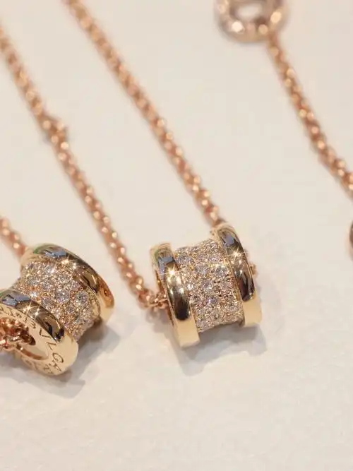 满钻的快乐#小蛮腰项链  #宝格丽项链