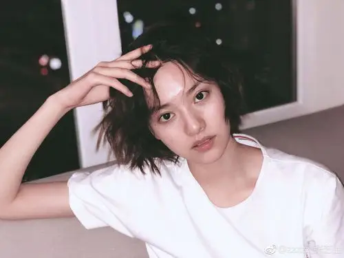 黄景瑜前女友王雨馨自杀未遂助理发文怒指黄景瑜婚内出轨还染病