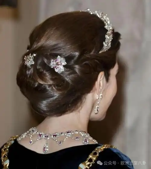 发型|盘发|玛丽|维多利亚_网易订阅