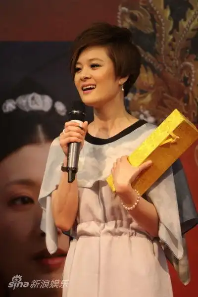 图文:《甄嬛传》庆功-曹贵人陈思斯