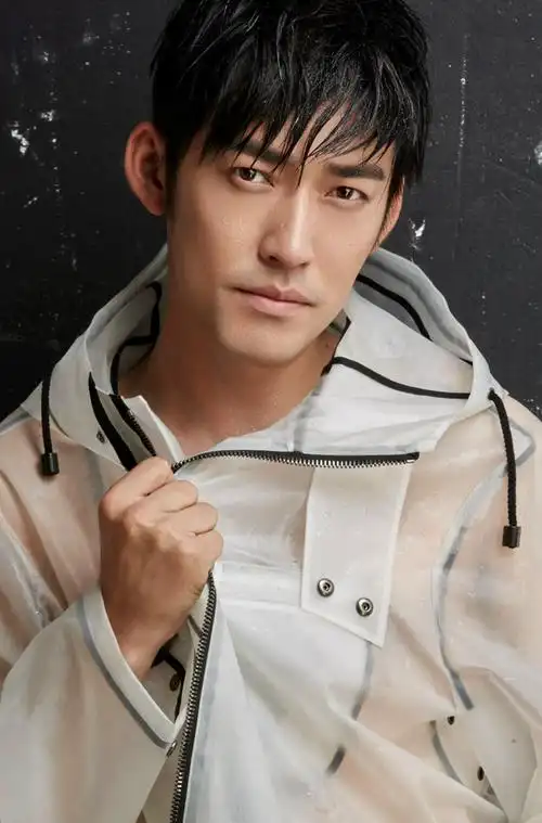 张博湿身诱惑魅力写真高清图片