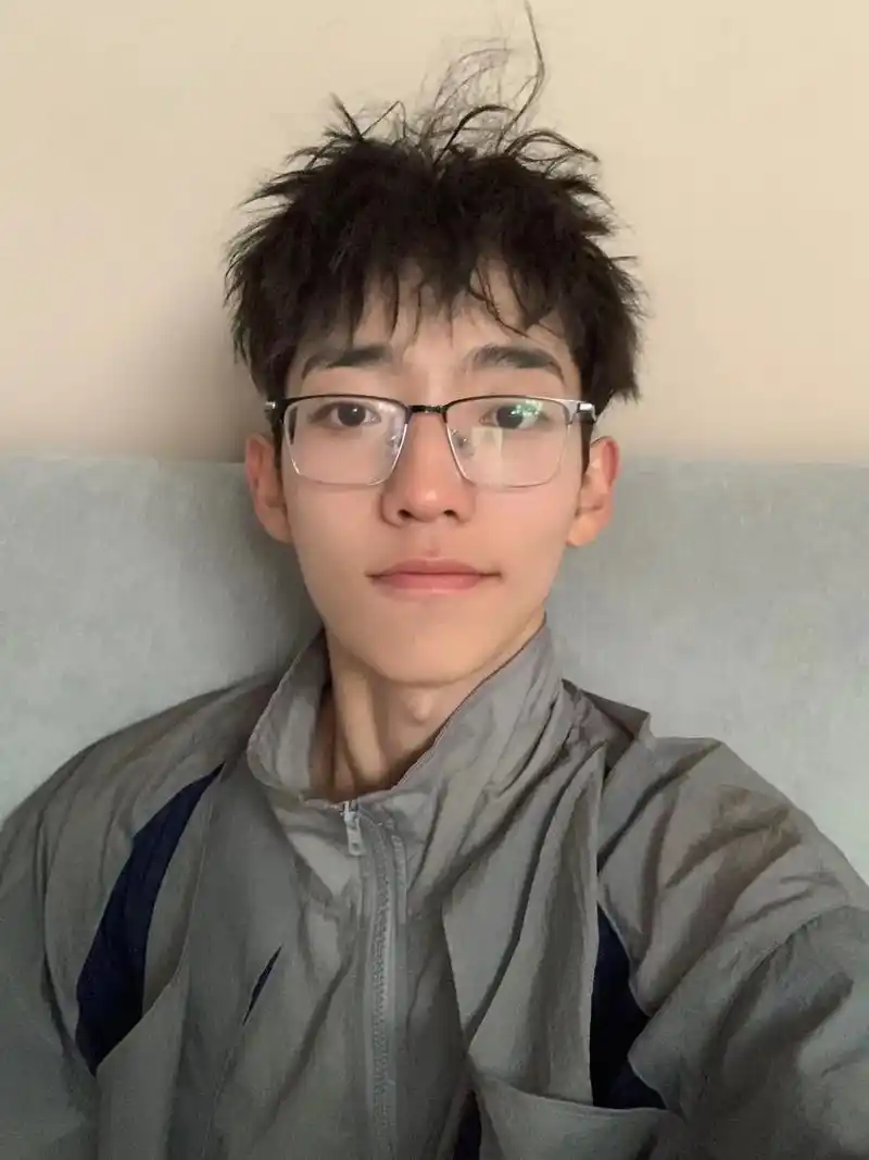 从没有发过戴眼镜的照片是因为觉得丑.#半框眼镜 #理工男 - 抖音