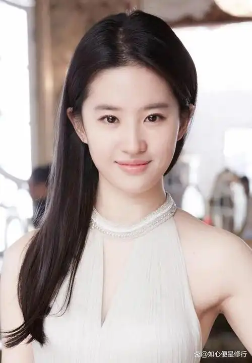 刘亦菲新剧由陈金飞担任监制,狂宠天仙20年,杨采钰资源下滑?